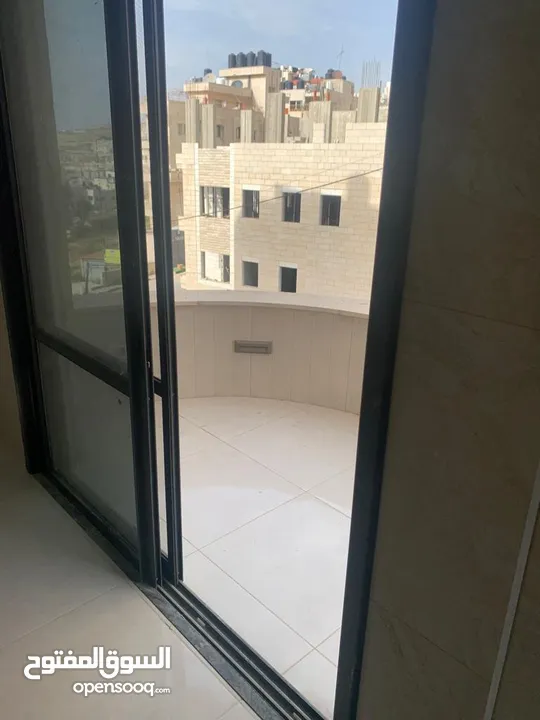 شقة طابو للبيع كاش فقط، نابلس المخفية قرب سوبر ماركت مطاوع عمارة المحسن الطابق الثاني ويوجد مصعد ووا