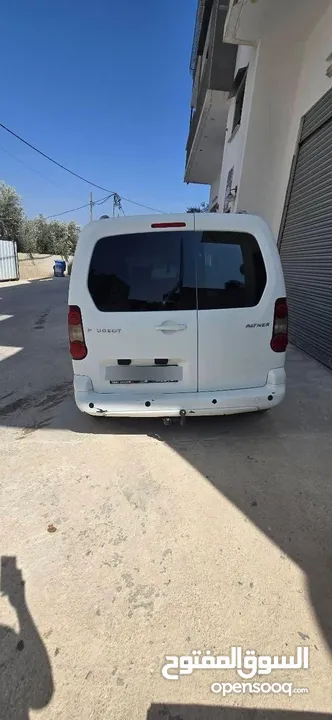 بيجو بارتنر ترخيص 2017 ديزل 7 مقاعد