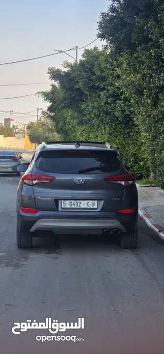 هيواندي توسان ترخيص 2018 فل الفل مسكرررررر اضافات وفحص نخب النحب من جميع النواحي  والله يبارك لصاحب