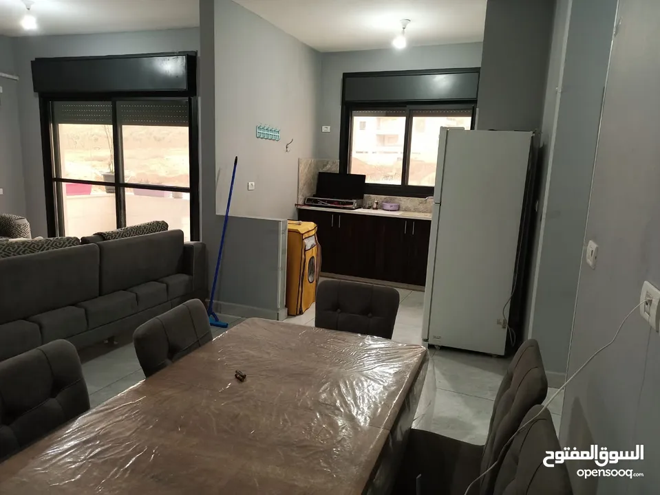 للايجار شقة مفروشة وشقة بدون عفش بنفس العمارة ط1