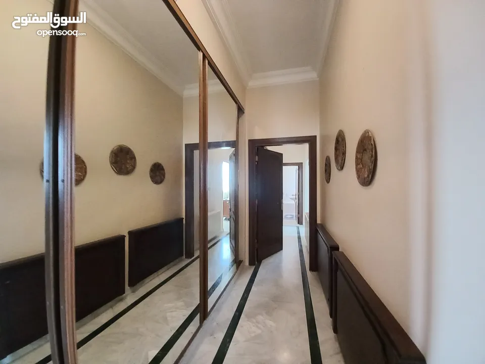 شقة طابقية مفروشة للإيجار في السابع  ( Property 32536 ) سنوي فقط