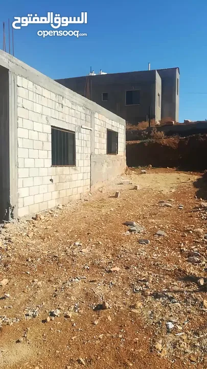 بيت قيد الانشاء للبيع المنشية / ابوحمور
