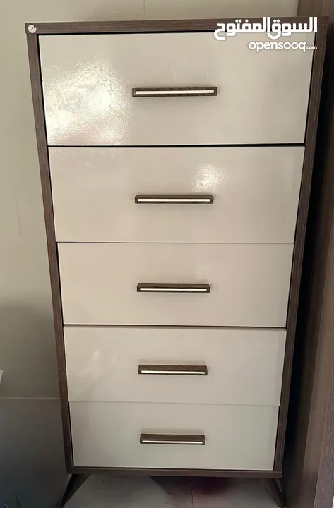 Bedroom set for urgent sale