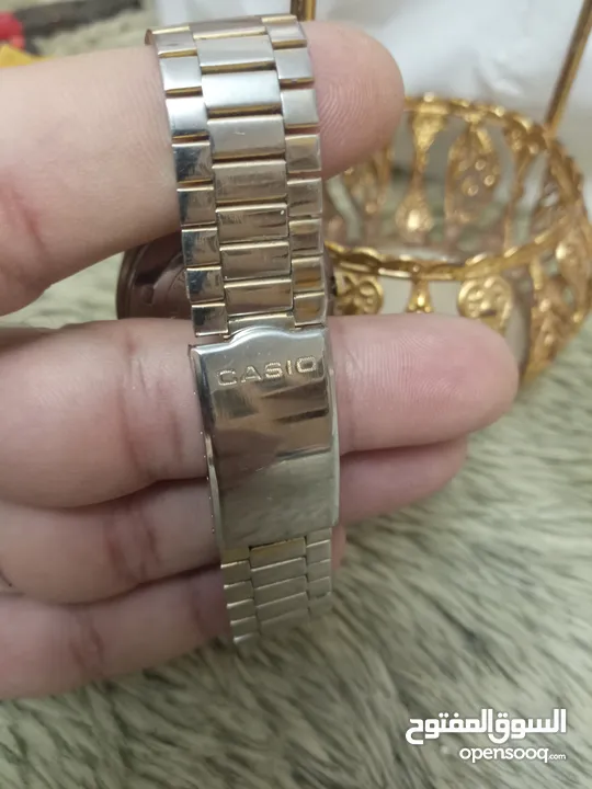 ساعات أصليه وكوبي بأسعار مناسبة