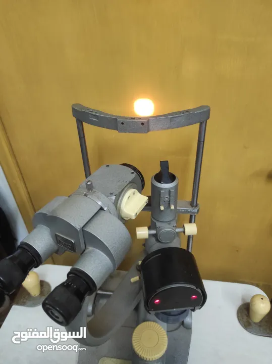 اجهزة فحص عيون للأطباء