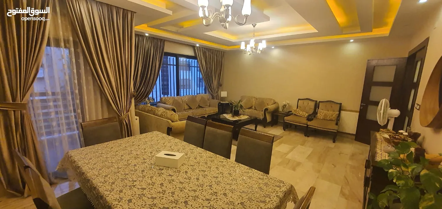 شقة مميزة للبيع في عمان - ضاحية النخيل - طابق ثاني