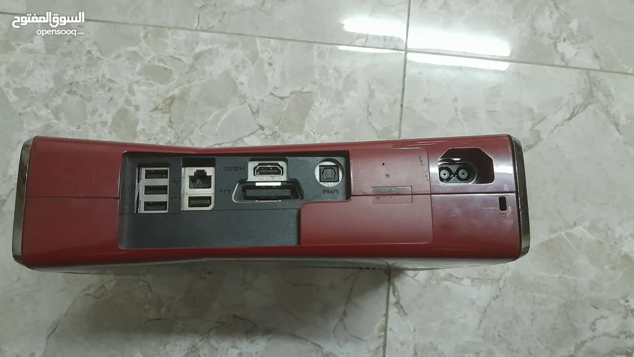 الاكس بوكس بي حال جيد مع سلكه صليه  مع يدي معمولو فورمات