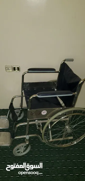 متوفر كرسي لكبار السن وذوي الاحتياجات الخاصة