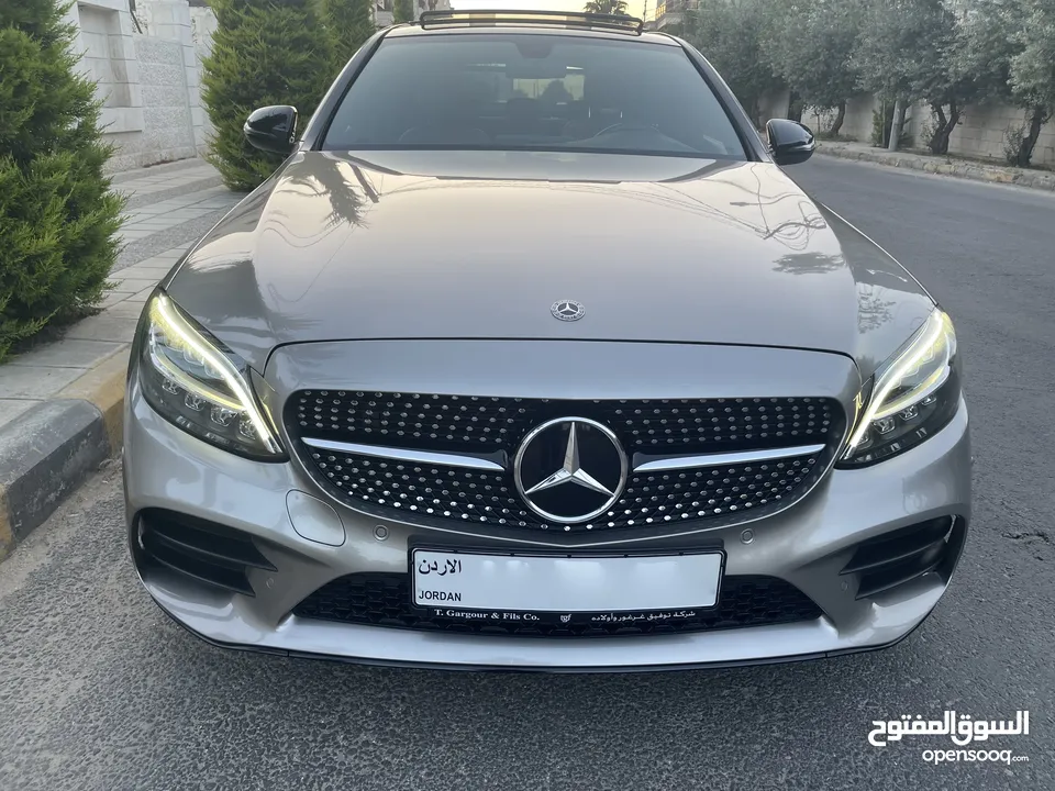 Mercedes C200 2019-Mojave Silver- Night package