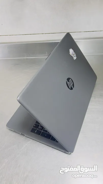 لابتوب hp , ممتاز للدراسة وألعاب يوجد خدمة توصيل داخل عمان والعقبة
