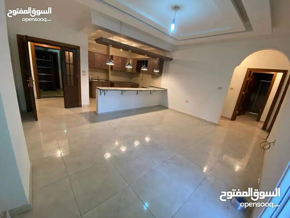 شقه فارغه للإيجار