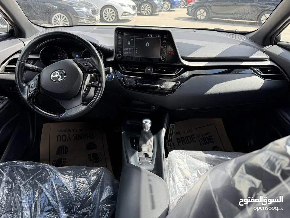 تويوتا C-HR ترخيص 2022 محرك 1800 هايبرد
