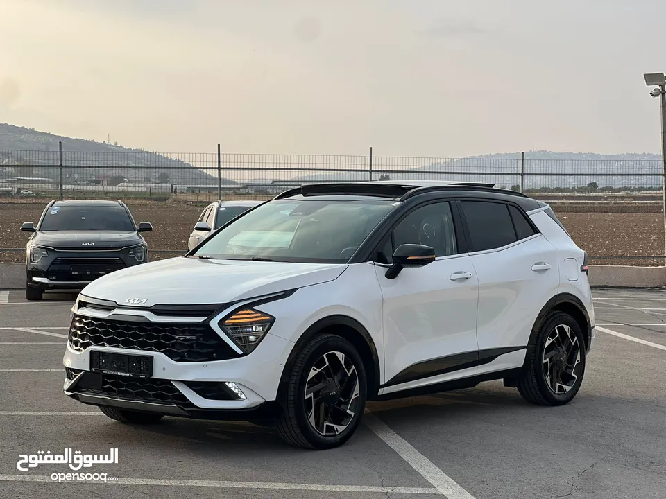 كايا سبورتاج  GT-Line Plug In /2022  فل الفل فتحة سقف بانوراما  فل مسكر  Plug In 4x4 -  271Hp