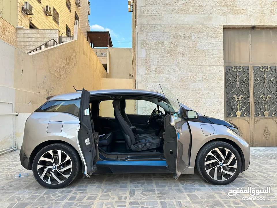 50 كم ماشيه دفعه 6500  قسط 200 بدون بنك BMW i3  شحن منزلي و كازيه نظام بنزين ريكس تيرا
