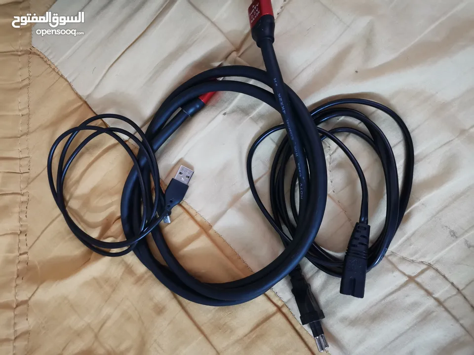 بليستيشن4 برو تيرا وكاله للبيع  والجهاز صلاة النبي عليه معه ايادي ثنتين جداد وكامل وصلاته وسيدي فيفا