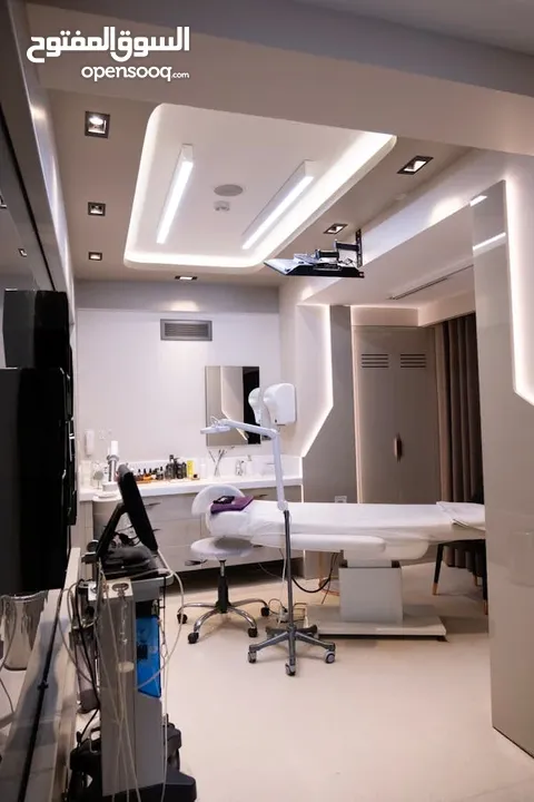 للبيع مركز طبي استثماري في الجميرا، For Sale  Medical Center Investment in Jumeirah (villa)