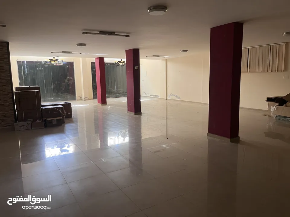 قطعة ارض تجاري مع محلات في منطقة مميزة جدا في البالوع للبيع من المالك مباشرة