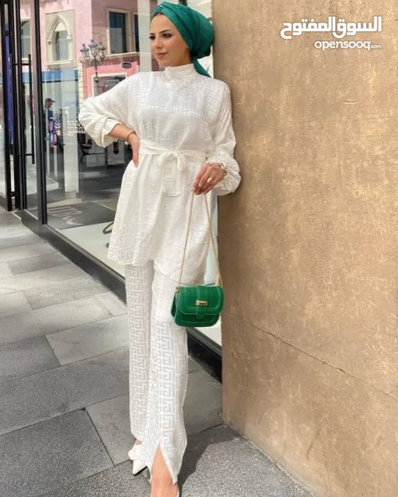 ملابس اطقم نسائي