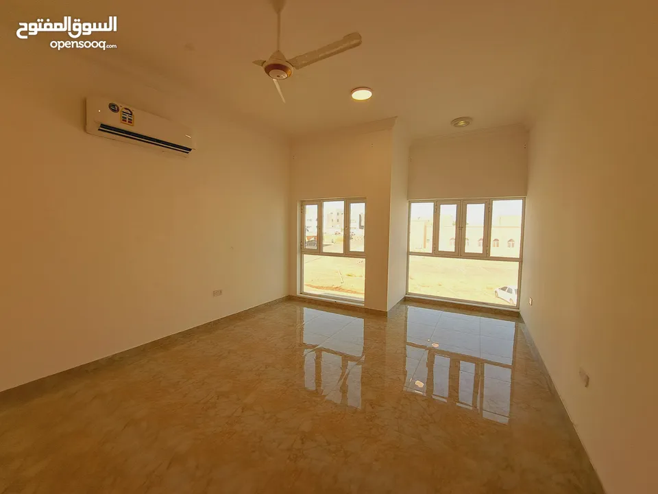 فيلا للايجار المعبيله /Villa for rent in Al Maabilah