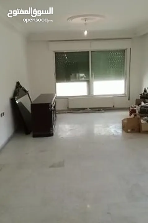 شقة طابقية للبيع في ام اذينة الشرقي - ref : 14475