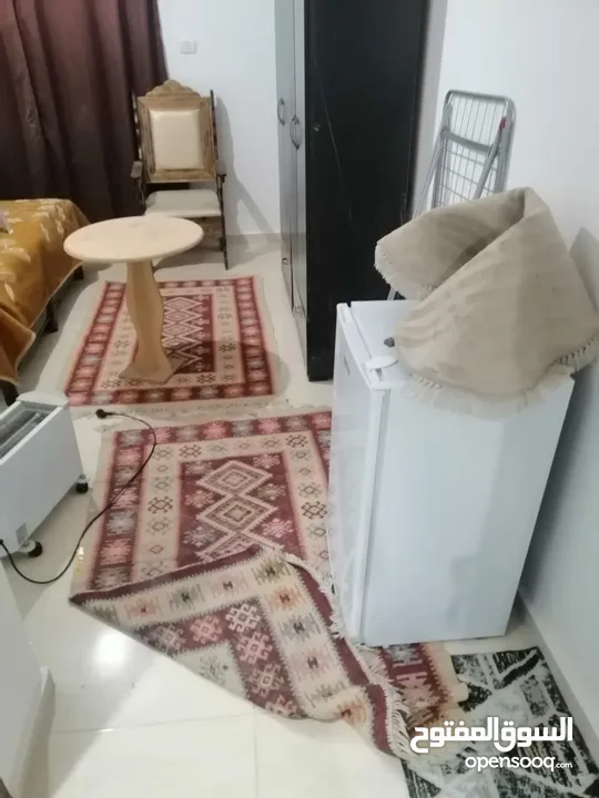 استوديو مفروش للايجار في الطيرة خلف مطعم لازورد 1000ش