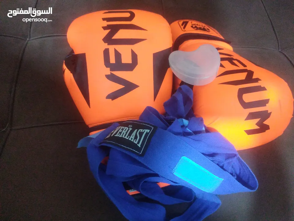 كفاتات ملاكمة ماكملت شهر مع gum وشاش