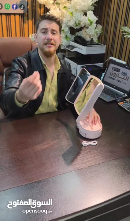 مراية مكياج ذكية بإضاءة LED  مش مكياج عادي دقّة، إضاءة، وترتيب بنفس القطعة 3 إضاءات مختلفة بتحكم .