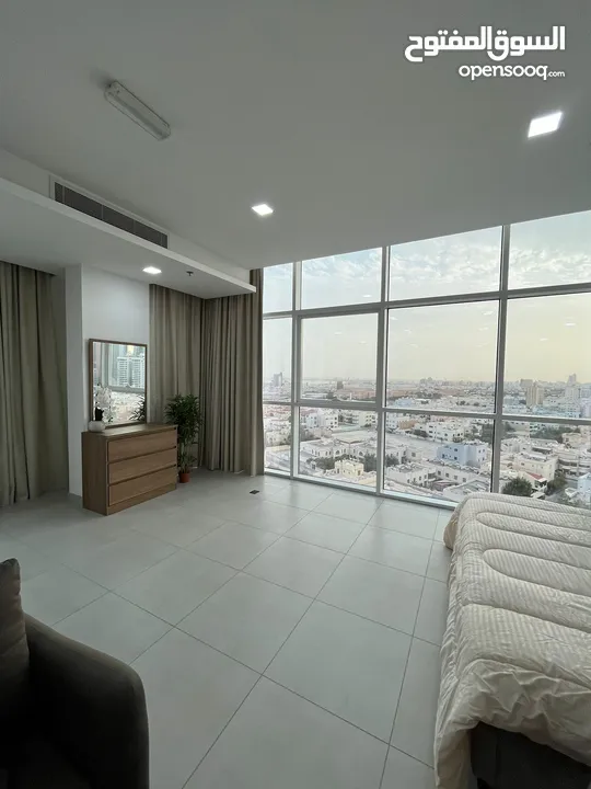 استوديو راقي و كبير للإيجار في الجفير   Luxurious and large studio for rent in Juffair