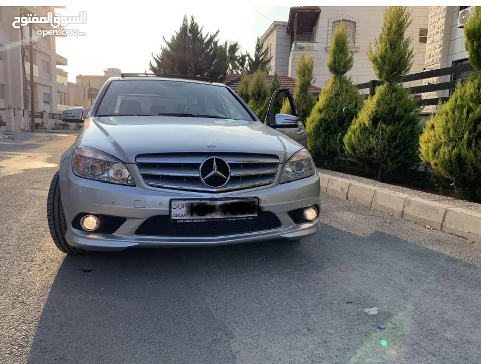 مرسيدس c200 موديل 2011 مميزه