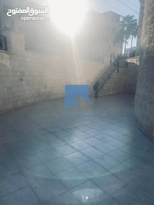 شقة مميزة للبيع في أم السماق الجنوبي - قرب جمعية خليل الرحمن 160م مع ترسات 90م