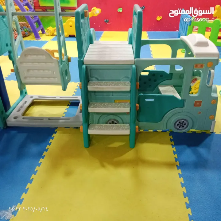 باص مع سحسيلة مع مرجوحة