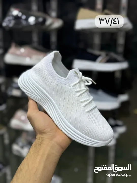 أحذية بسعر العرض