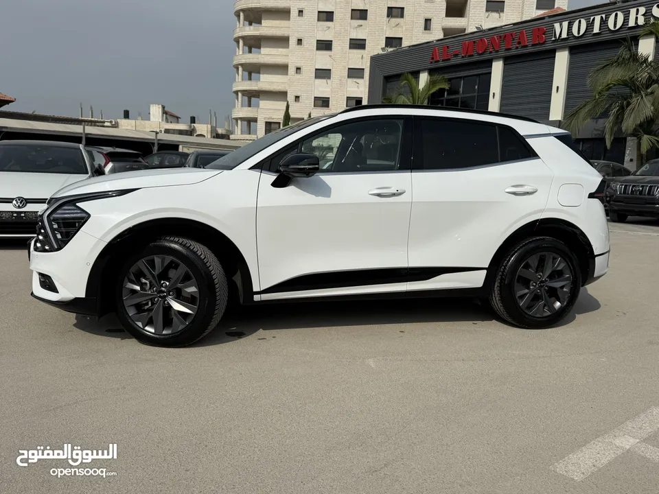 كيا سبورتاج GT Line ترخيص 2022 محرك 1600 هايبرد  جير أوتوماتيك 240 حصان