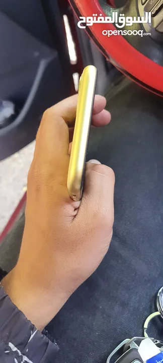 ايفون 11بحاله جيده للبيع