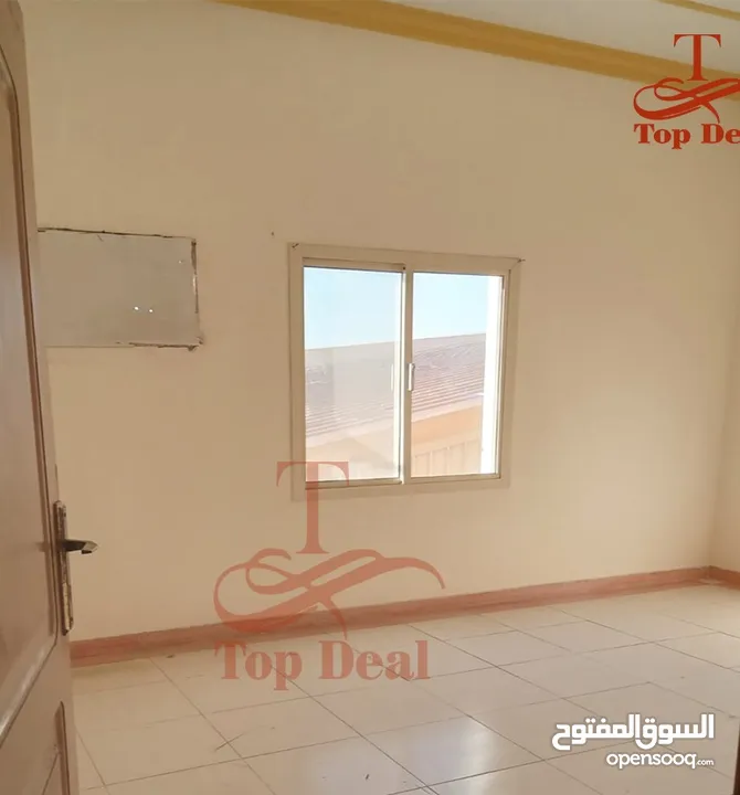 An office apartment for rent in Al  Hajyaat
