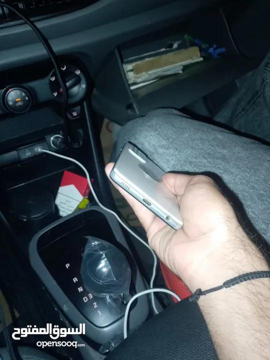 جهاز سامسونج جلاكسي A52 بحالة ممتازه