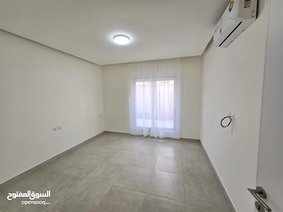 عبدون شقة مفروشة جديدة ( مودرن ) مع تراس واسع