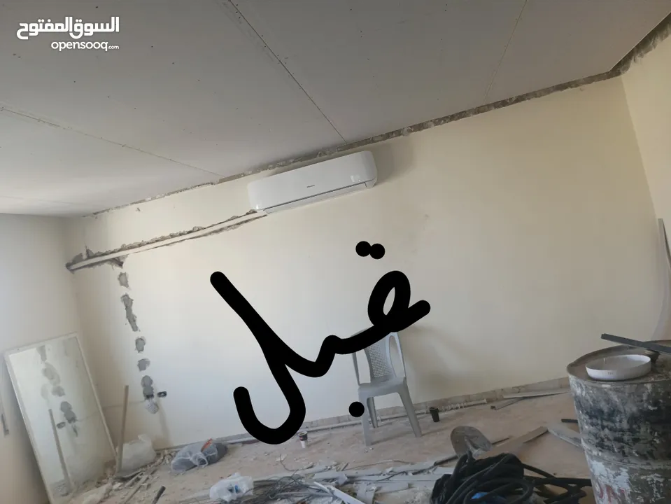 محمد المصرى  عمل جميع انواع الدهانات والديكورات الحديثه ومعالجة الرطوبه