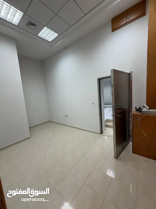 للإيجار — 3 مخازن مزدوجات جديدة ومشطبّة ديلوكس