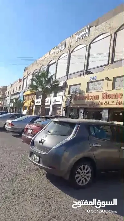 مجمع للبيع