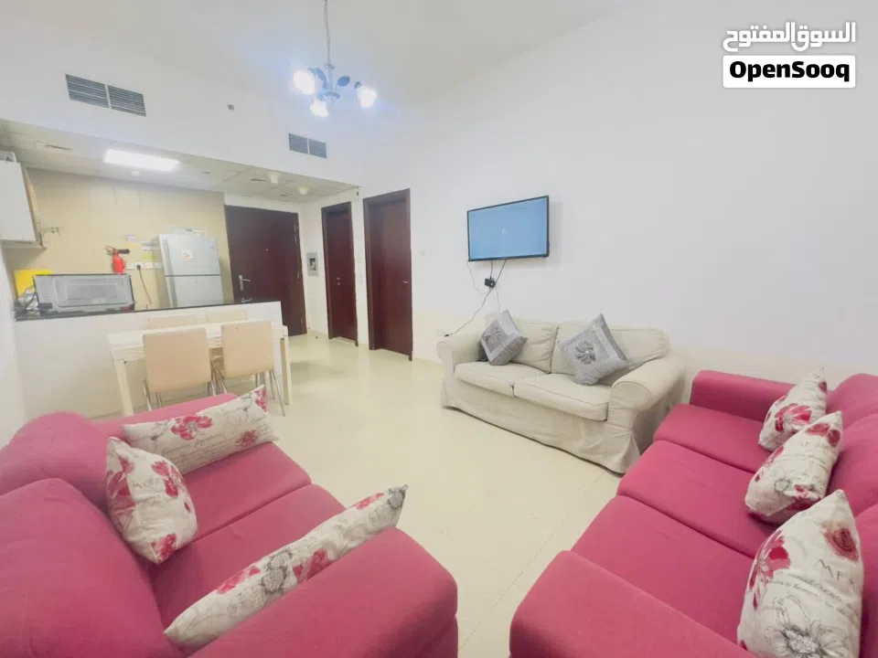 z9غرفة و صالة للبيع اطلالة مفتوحة بسعر مميز جدا-سعر استديو -تملك حر -موقع مميز -ابراج سيتي تاور