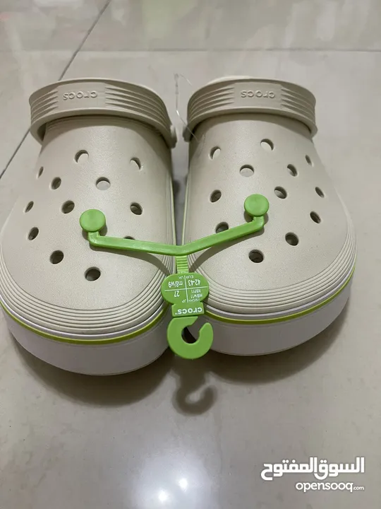 New crocs for sale, wrong size ordered