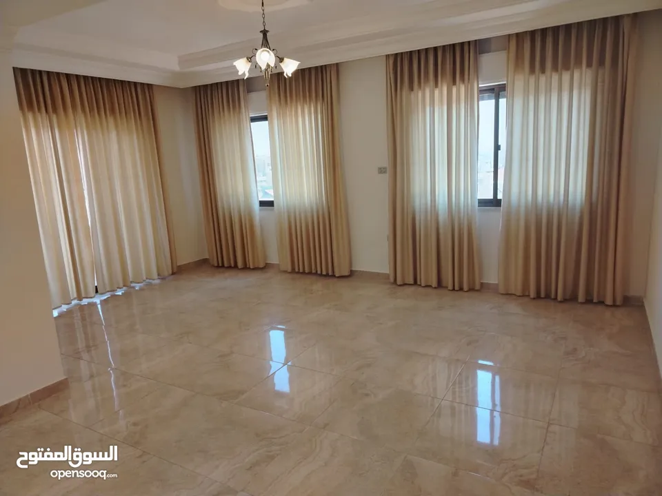 شقة مميزة في أرقى واجمل مناطق عبدون