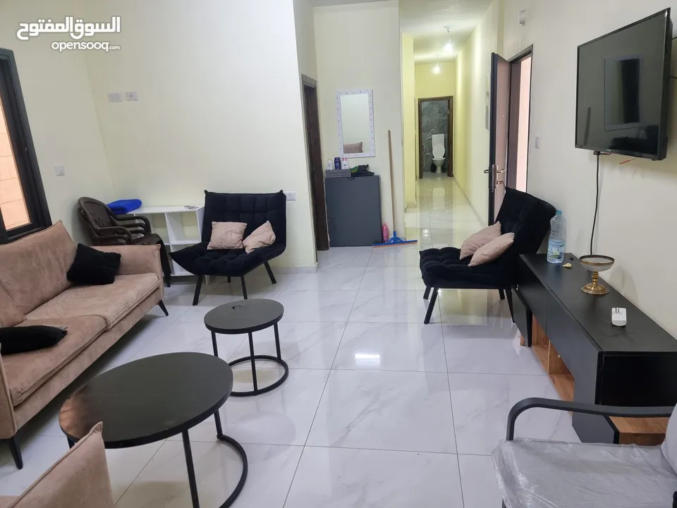 شقة مفروشة للايجار تشطيب جديد وعفش جديد
