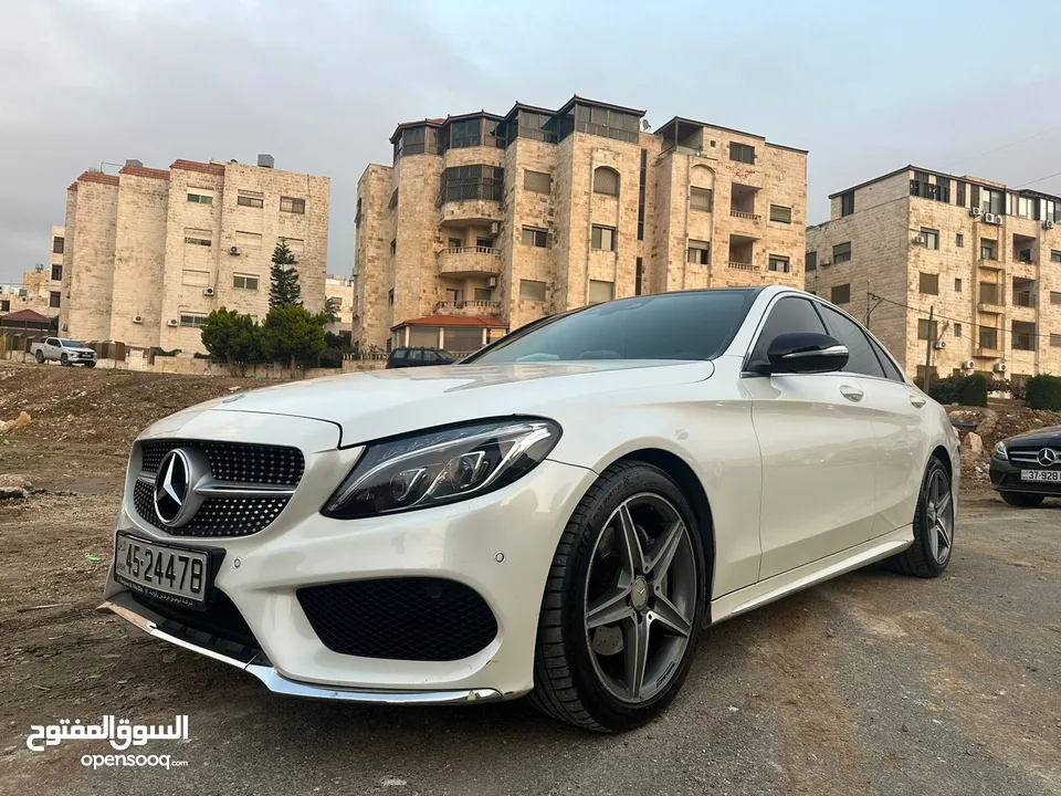 مرسيدس C 200 AMG للبيع كاش او اقساط بحالة الوكالة موديل 2015 محدثة 2020