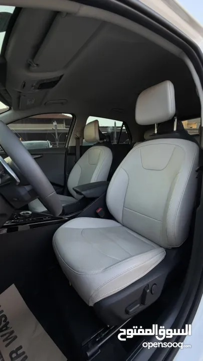 كيا نيرو ترخيص 2023 محرك 1600 هايبرد جير أوتوماتيك 141 حصان