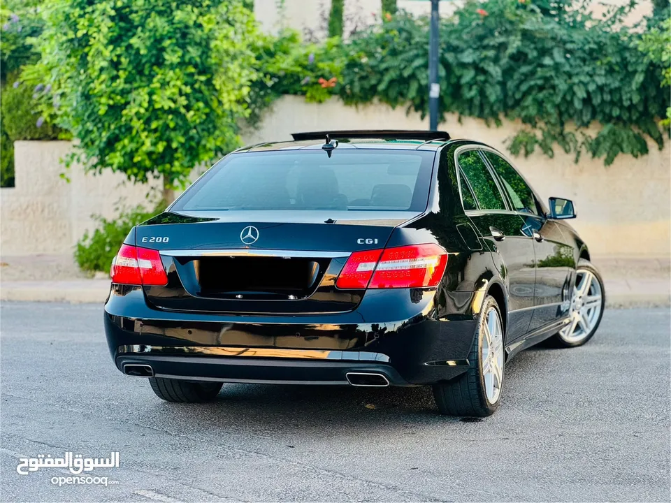 E200 AMG 2013 اقل عداد غرغوريه شبه جديده فحص كرت ابيض