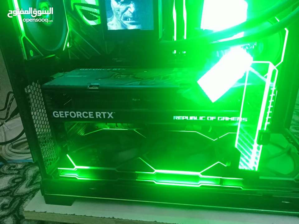 ASUS ROG 4070 Ti Super