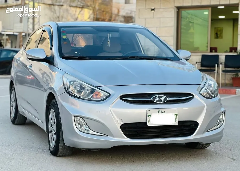 اكسنت  دهان شركه . 1.6 متور. 4 غيار  بنزين