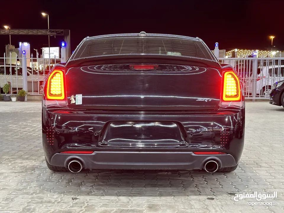 كرايزلر 300 SRT8 خليجي بحالة الوكالة 2016